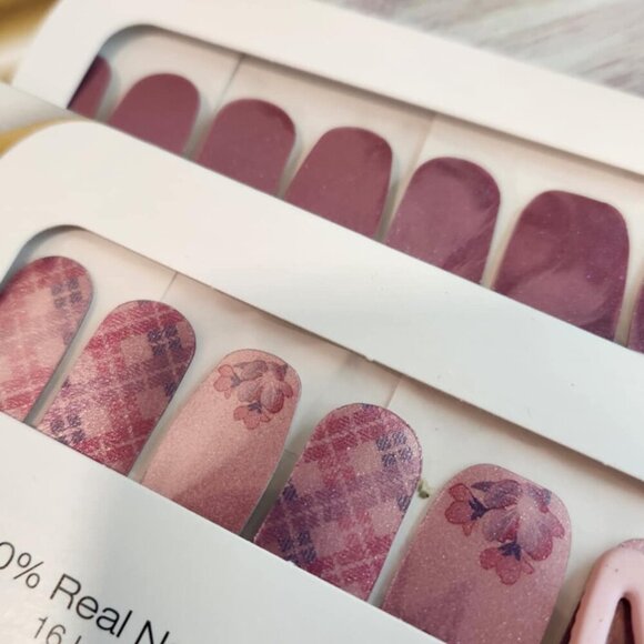 Color Street- Easter Bundle, Euphoric - Picture 9 of 10